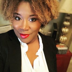 Meet your Posher, Candace